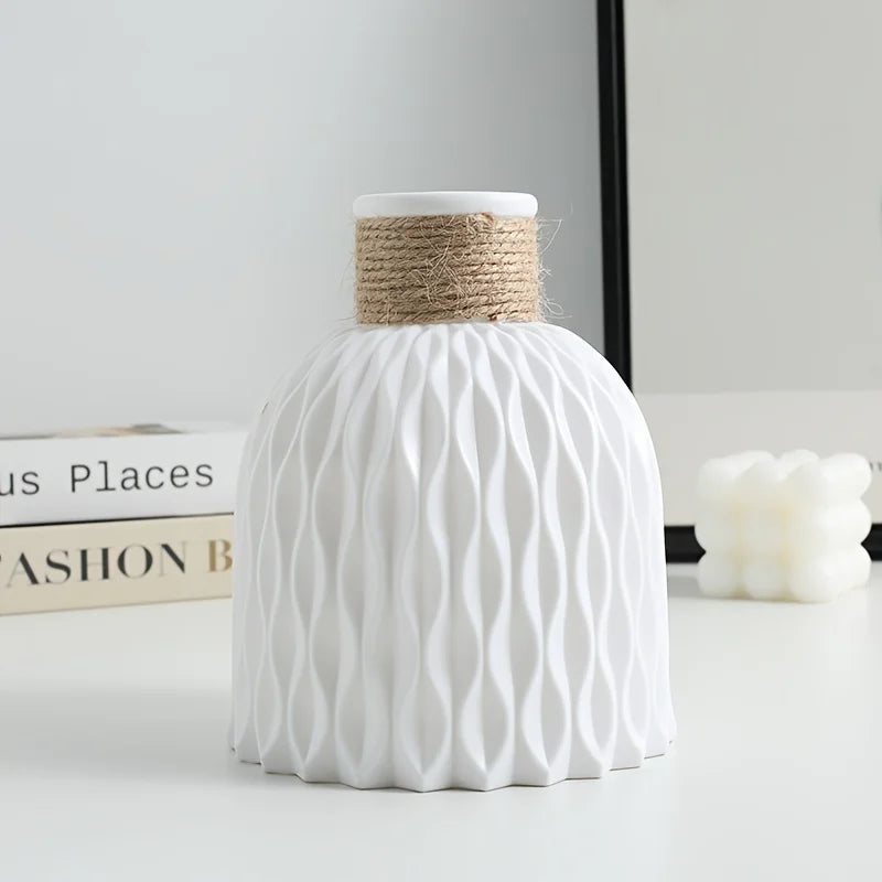 Wellige Deco Vase