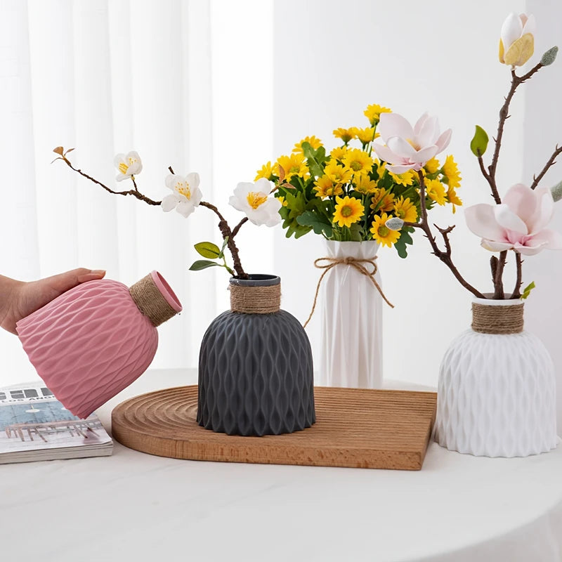 Wellige Deco Vase