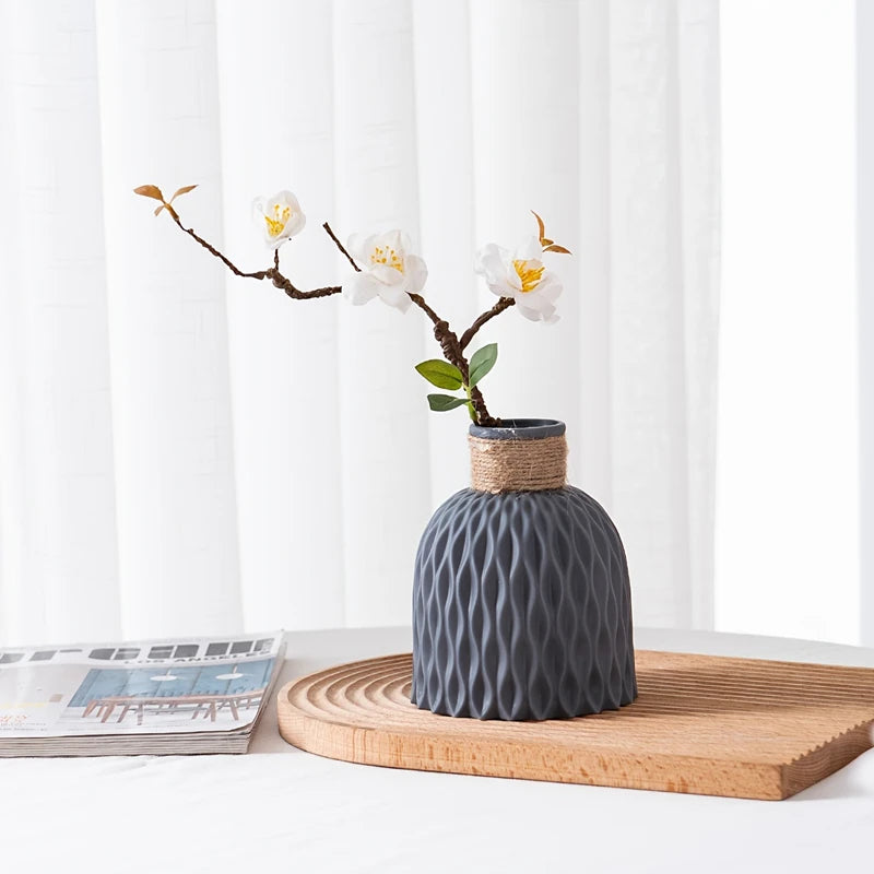 Wellige Deco Vase
