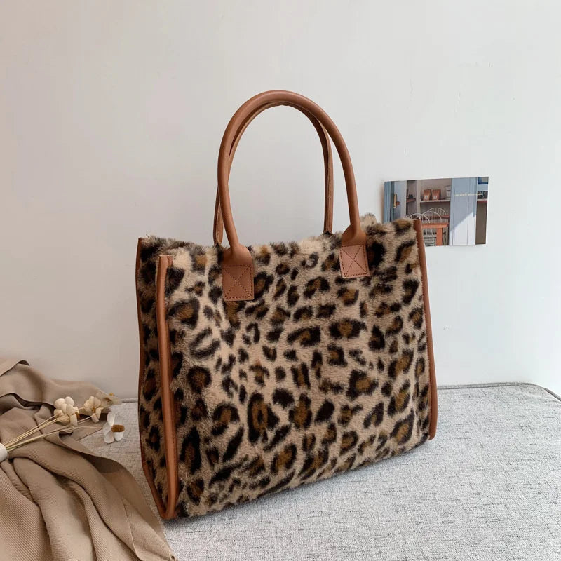 Weiche Plüschtasche für Damen mit Tiermuster