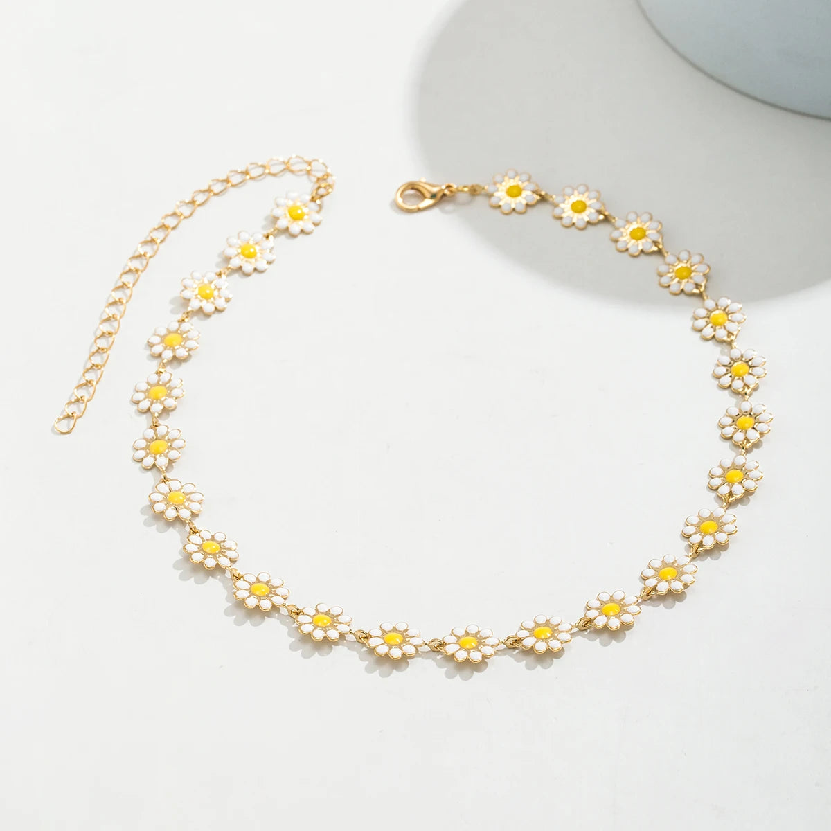 Daisy Flower Chain Necklace